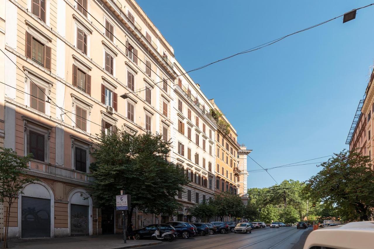 Апартаменти Vittorio Emanuele Cozy Flat Рим Екстер'єр фото